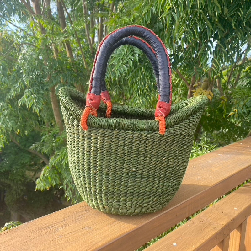 Tiny Nyariga Basket